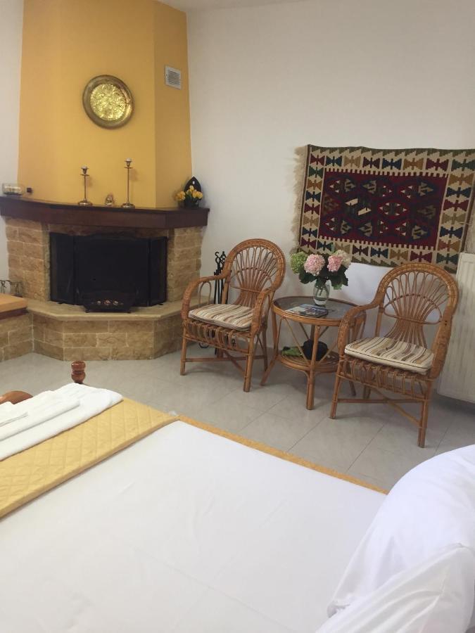 Timeless Apartment Mouresi